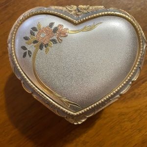 NEW.  Music box from Japan.  Plays the way we were.